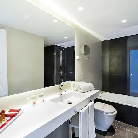 Guitart Grand Passage