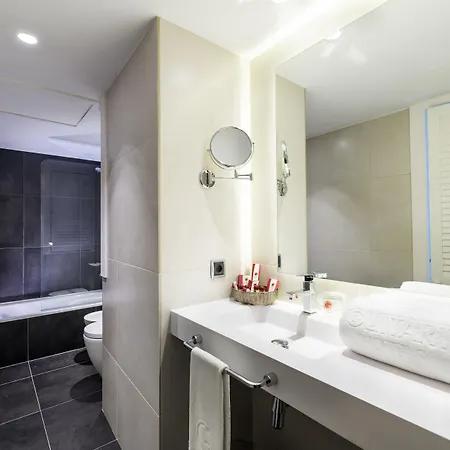 Guitart Grand Passage 4*